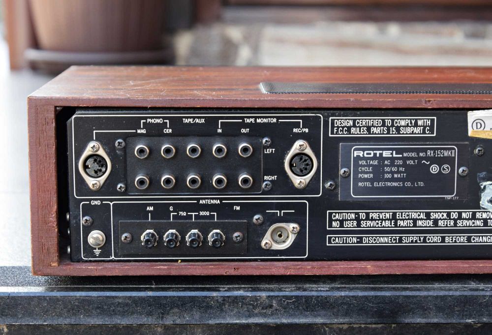 Amplituner Rotel RX-152 MKII, amplificator