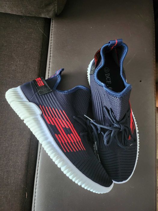 Pantofi sport barbatesti