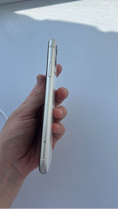 Айфон 11 в идеальном состояний