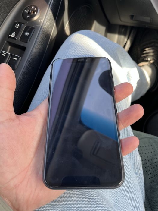 Продам iphone11 на 128 гб