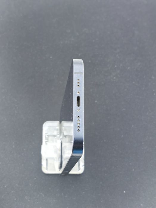 Apple iPhone 12 64 GB ID-fdn943