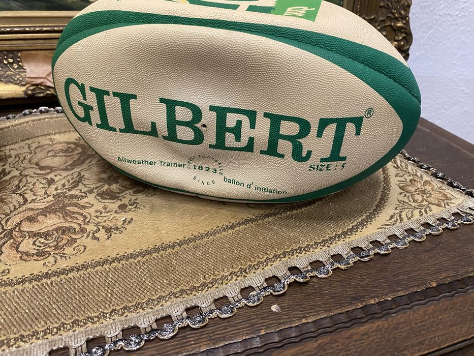 Ретро топка за ръгби  никога не е използвана колекционерска стойност