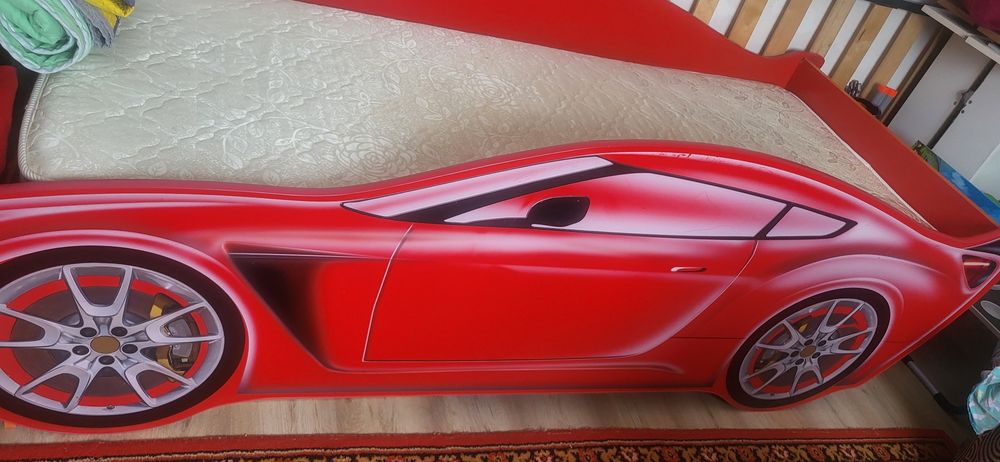 Кровать детская продам