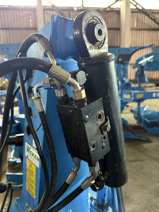 Lemken europal 7. 5 korpus sotiladi