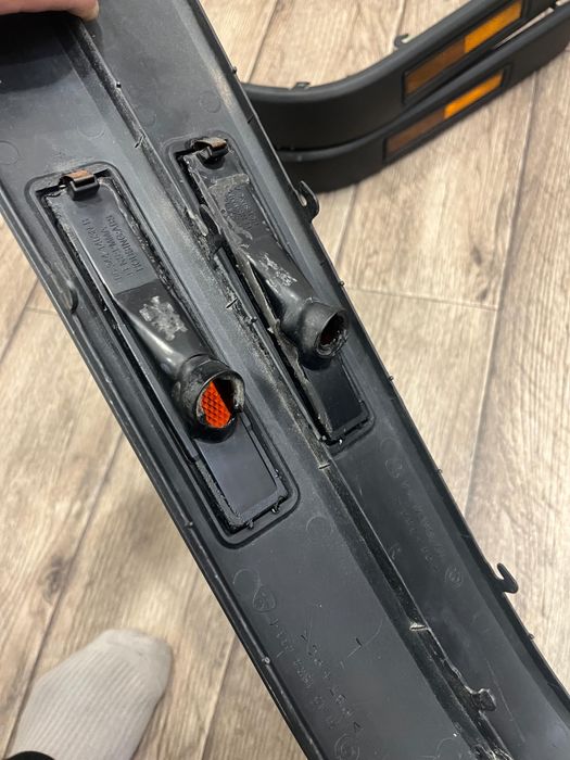 Молдинги American Luk на BMW e34