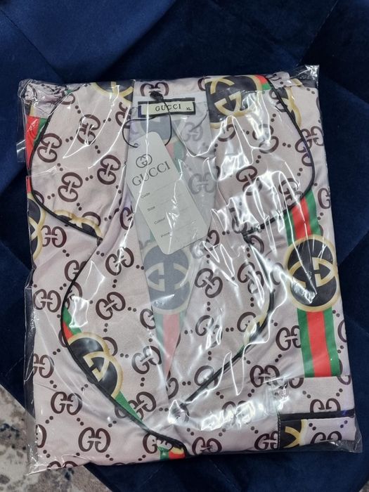 Pijamale saten. Versace. Dior Luis vuiton