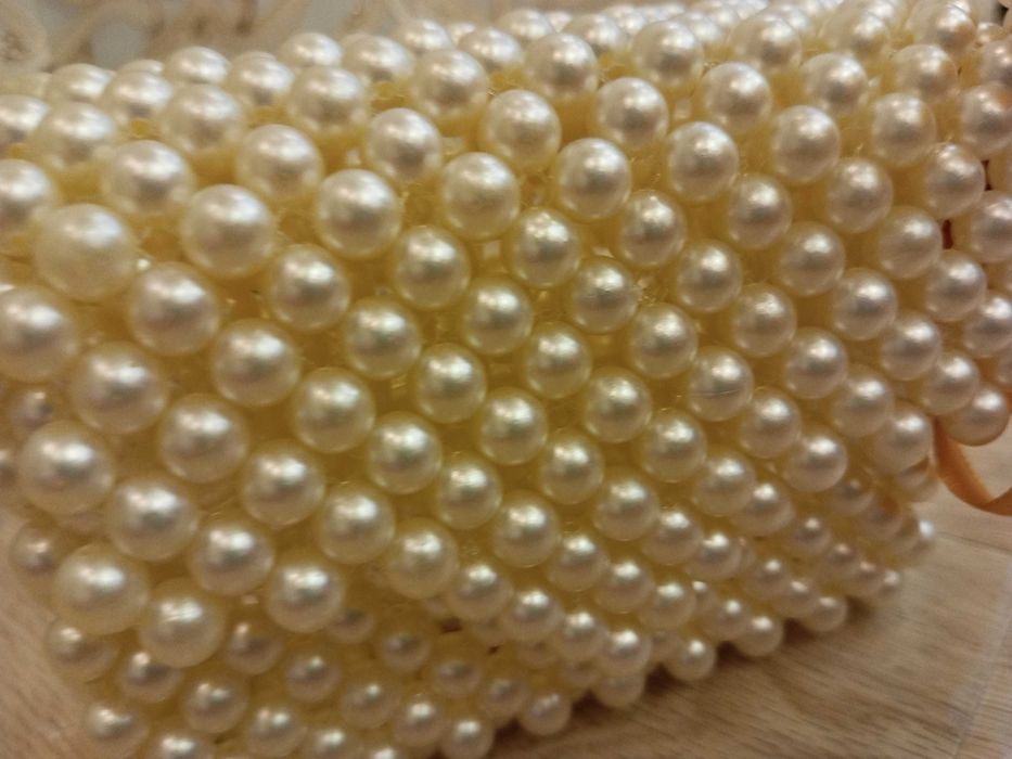 Сумка из бусин можно и свадьбу и очень стильно