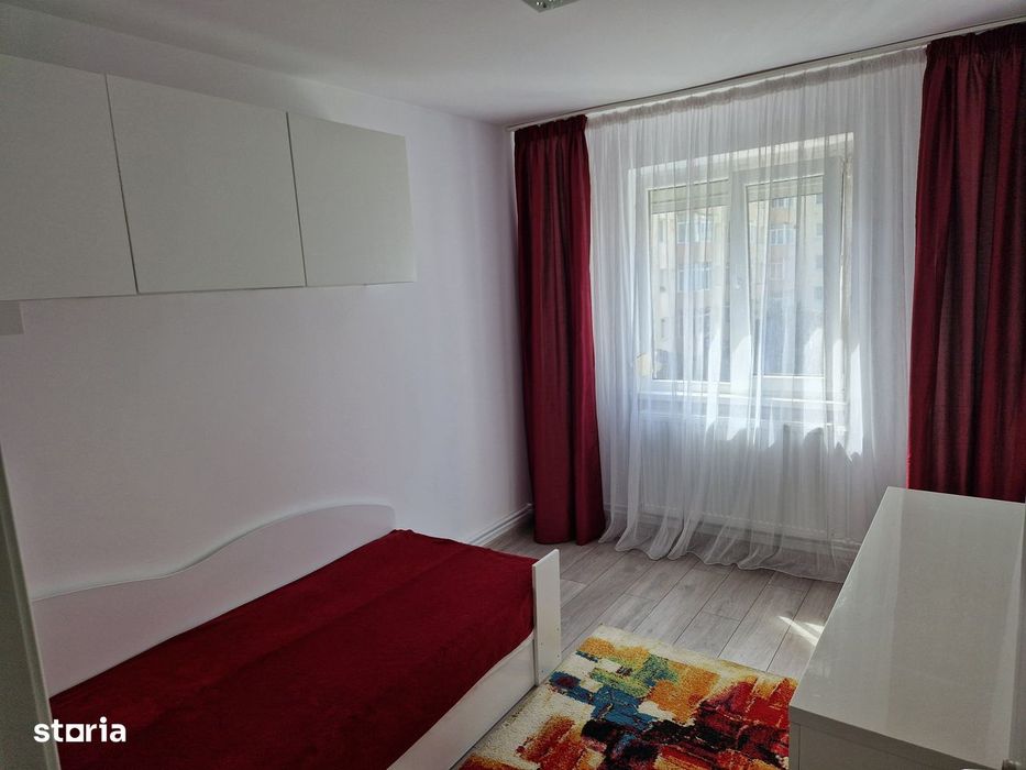 Închiriez Apt. 3 Camere – Etaj 2 | Centrală Proprie | Complet Utilat