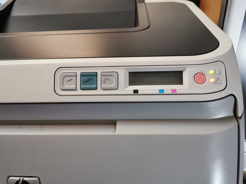 Цветен лазерен принтер HP Laserjet 2605dn