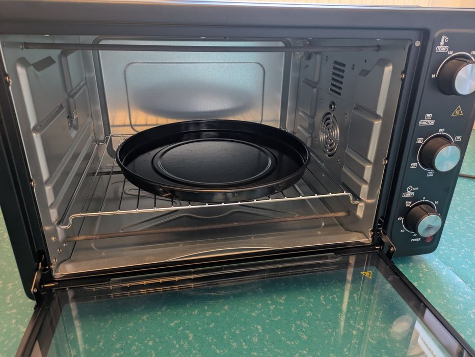 Vând cuptor electric casnic Albatros