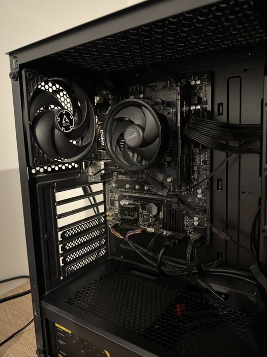 OFERTA! Setup PC Gaming Ryzen 5 | 16GB RAM | Monitor + Mouse + Antena