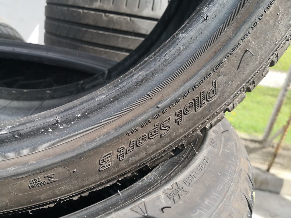 255 35 19 цола гуми Michelin 2 броя