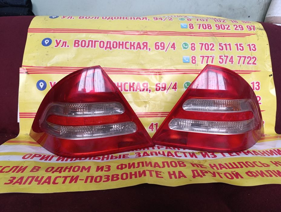 Фонари задние на Мерседес W203