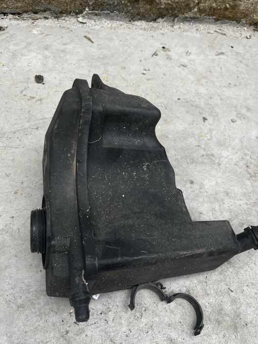 Казанче антифриз дизел бмв е90 е91 е92 е93 е87 е81 е82