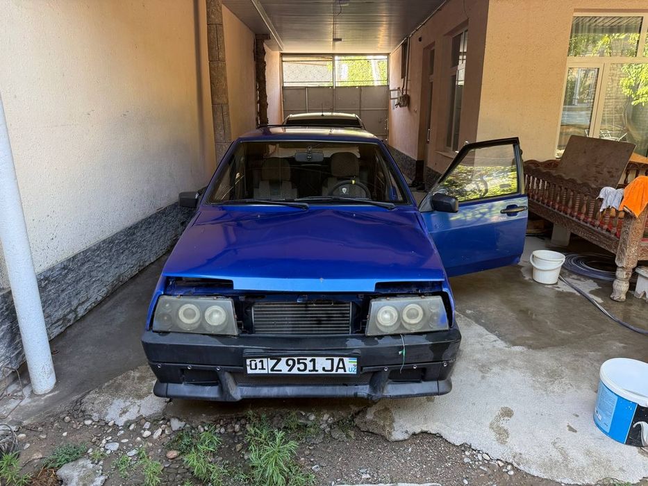 Lada 2109 sotiladi
