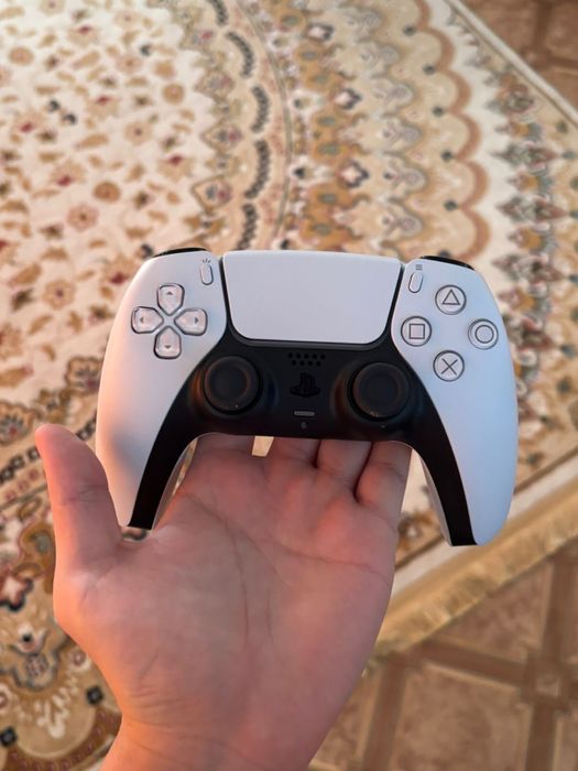 Продам PS5 Slim 1 tb