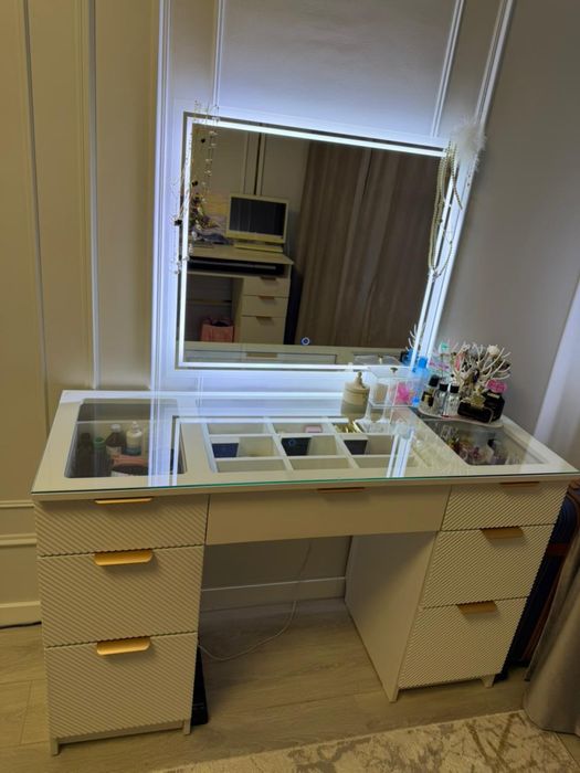 Туалетный стол для спальный