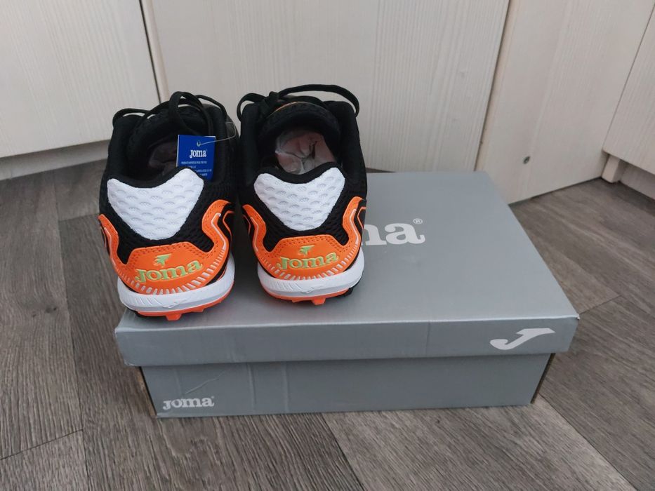 Новые Сороконожки Joma