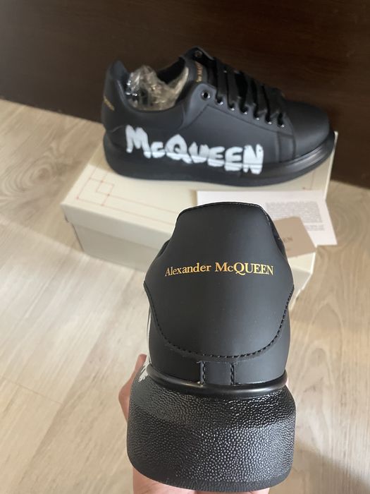 Alexander McQUEEN