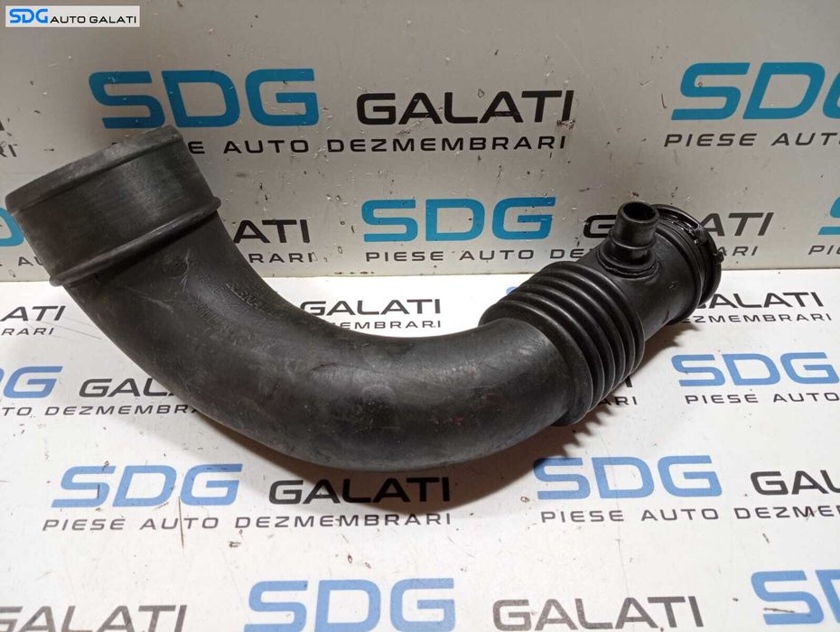 Tub Tubulatura Conducta Admisie Presiune Aer Intercooler Turbo Turbina Turbosuflanta Renault Scenic 2 1.9 DCI 2003 - 2009 Cod 8200201615A [M5394]