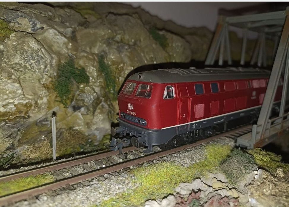 Locomotivă Roco BR 215 de colecție