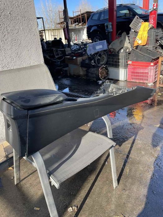 Подлакътник Бмв е84 Bmw E84