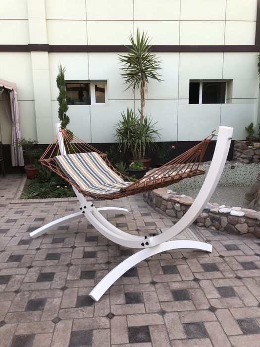 Стойка с гамаком и матрацем