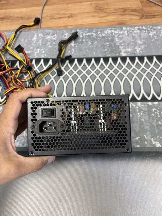 Блок питания на 700w