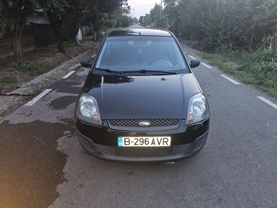 Ford fiesta  1.25 benzina+GPL
