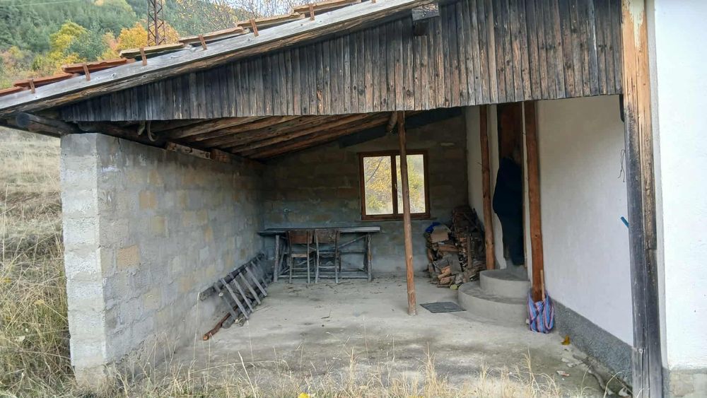 Вила в м.Станево община Баните