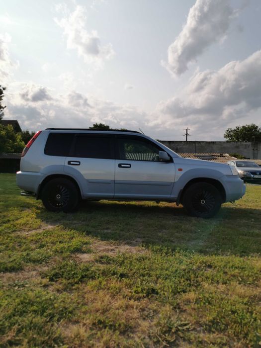 Nissan X-Trail T30