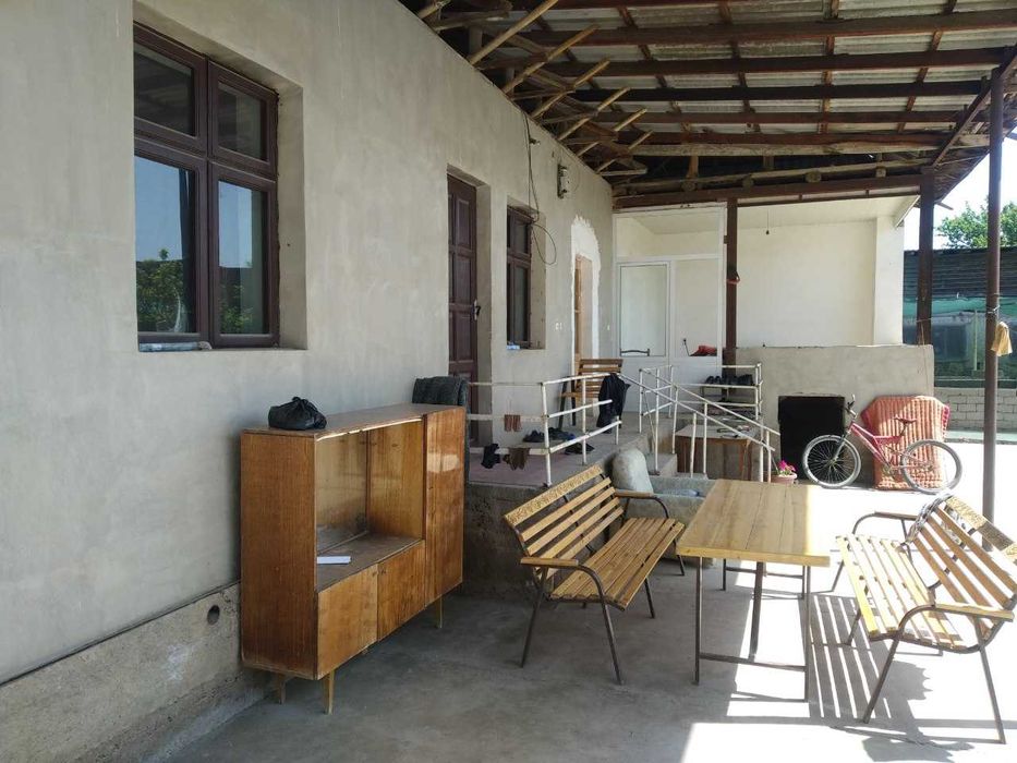 16 сотикли ховли сотилади ва таёр бизнес (мол фермаси) сотилади