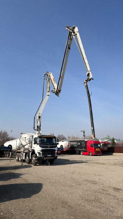 Autobetoniera Volvo FMX 500 cu pompa