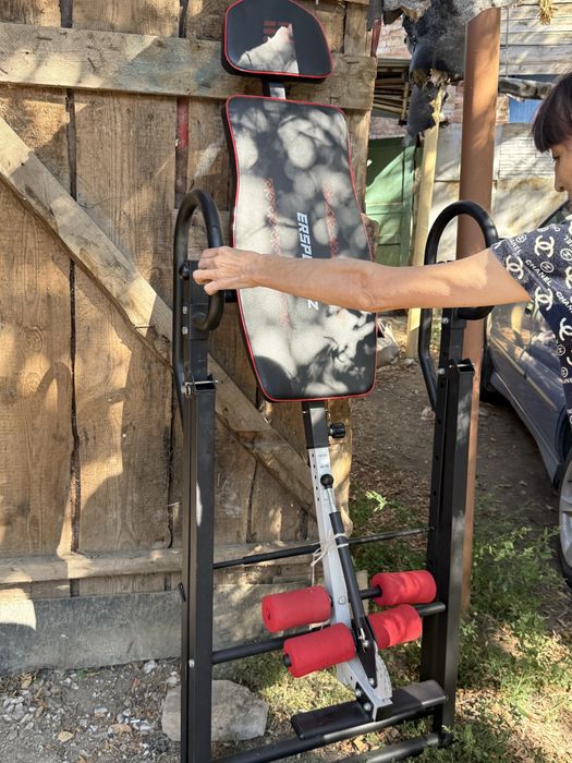 Инверсионный стол для грыжи