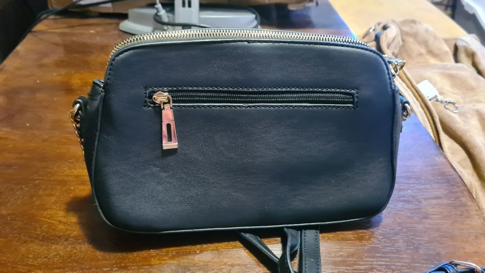 Дамска чанта - кожена