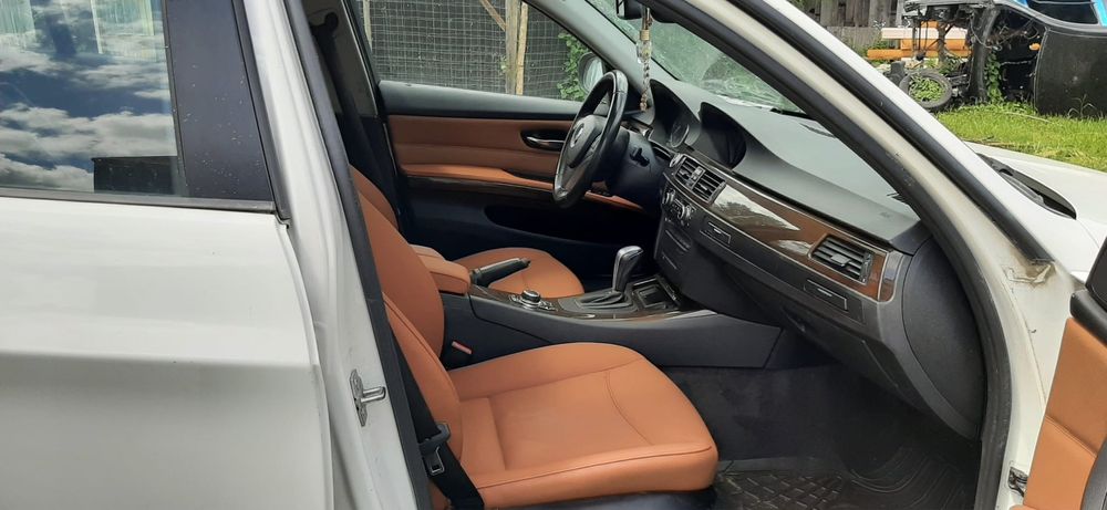 BMW Seria 3 2011 — imagine 4