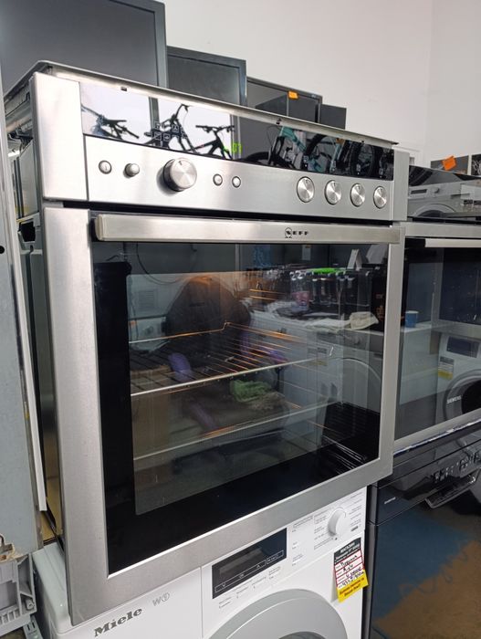 Фурна и плот за вграждане Neff