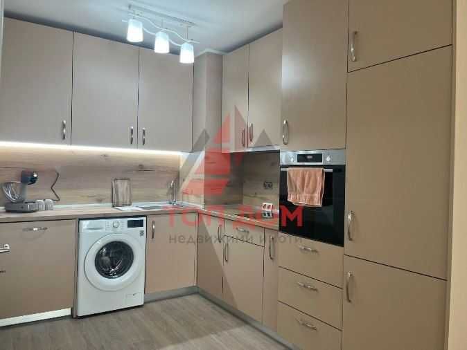 Дава се под наем Двустаен апартамент в к.к. Св.Св. Константин и Елена - 65 кв.м за 1100 € - Снимка #4