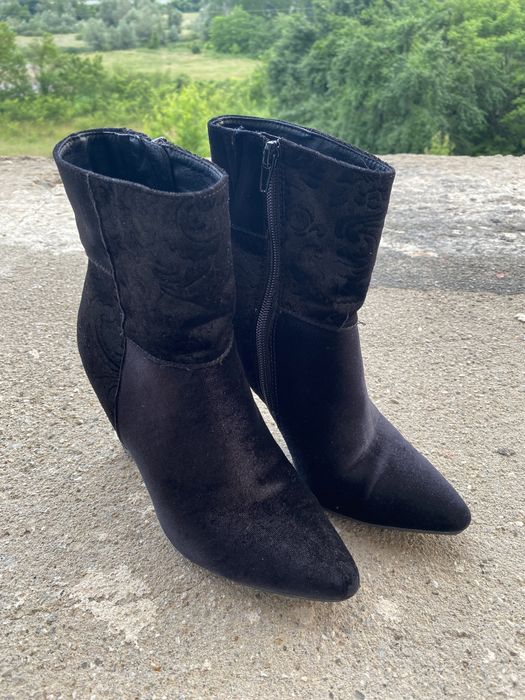 Дамски обувки на ток