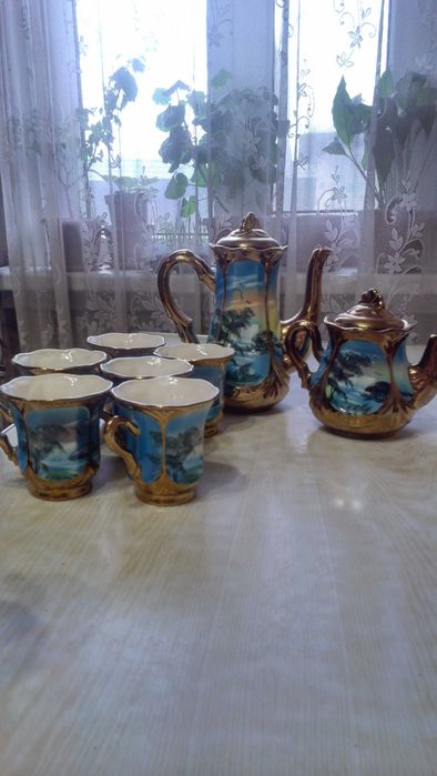 Керамический чайный сервис.