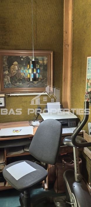 Продава се Тристаен апартамент в София, Център - 67 кв.м за 2223 €/кв.м - Снимка #4