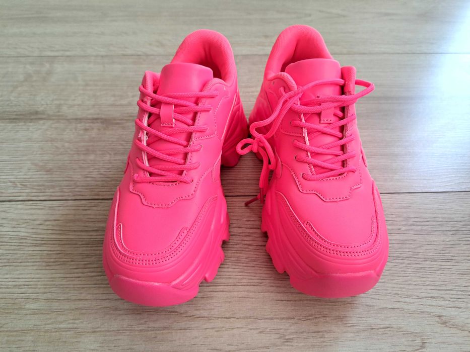 Маратонки от shein