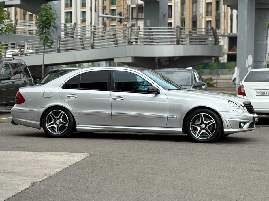 Продается Mercedes W211 E320 CDi ,комплектация Avantgarde.