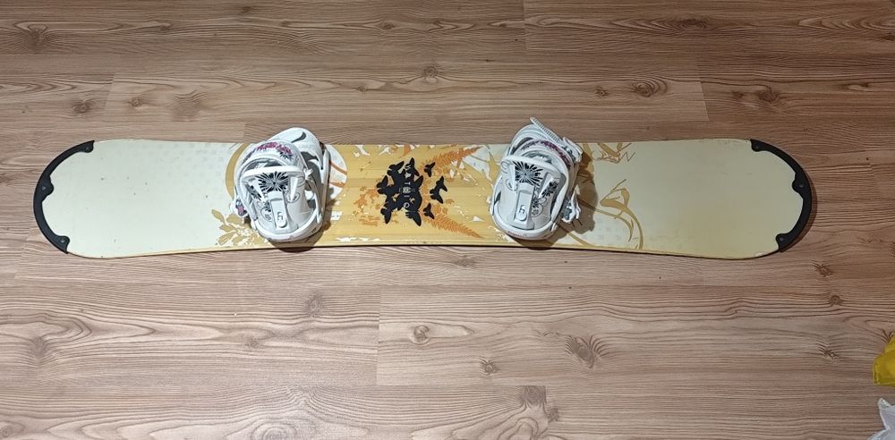 Placa snowboard NITRO Mystique Collection MMVIII 152, legături Cygnus