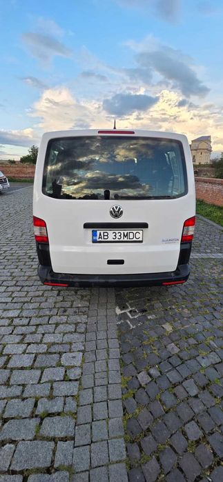 VW Transporter T5 Kombi 4Motion, automat, 8 locuri, 2.0 TDI, 2014