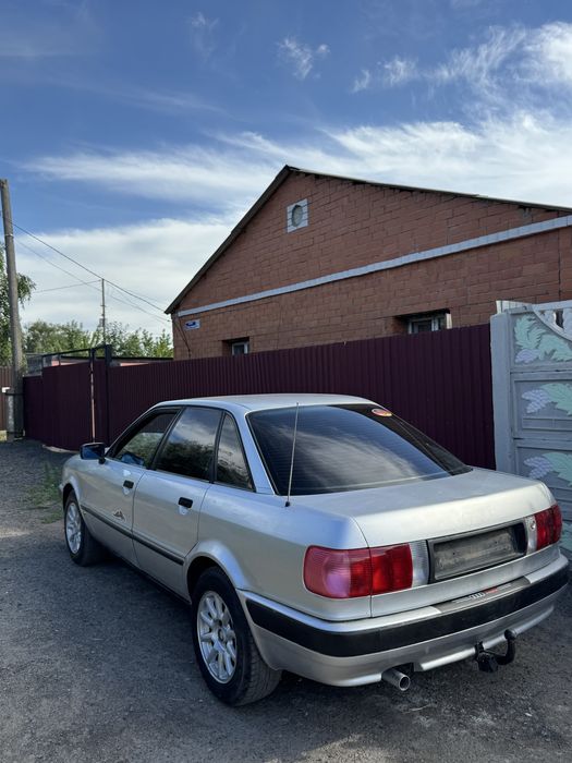 Продам ауди 80 б4