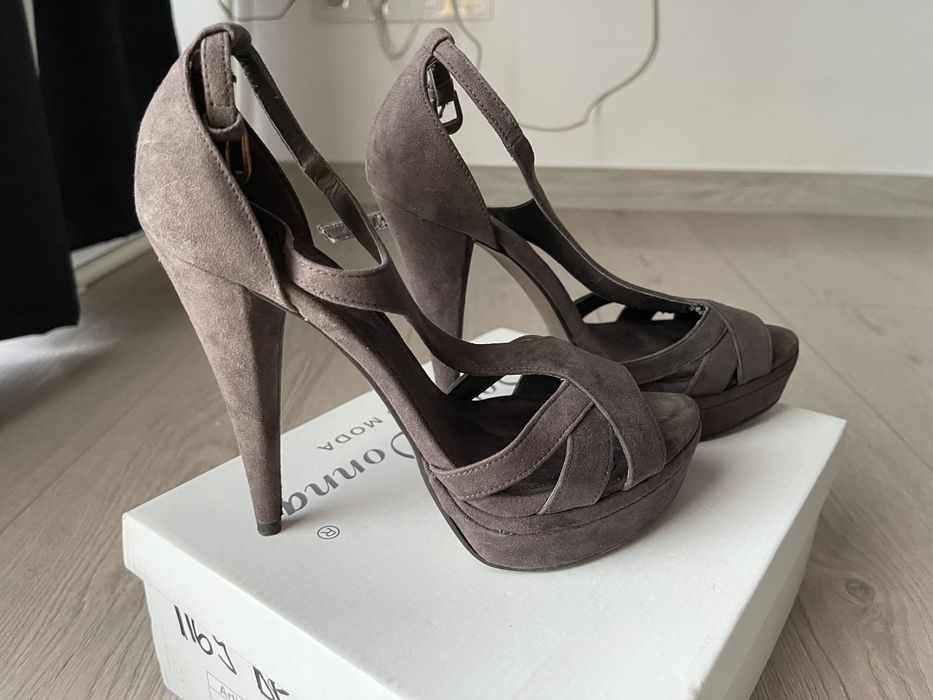 Sandale cu toc zara, 36