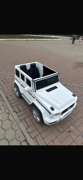 Детский электромобиль