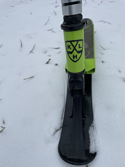 Продам снегокат KHL