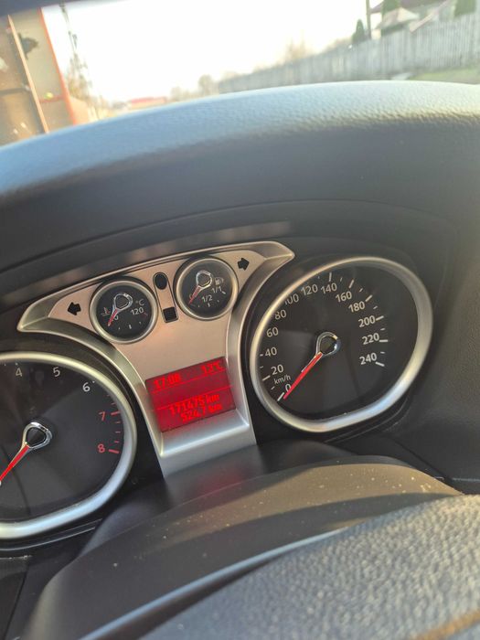 Vand ford 2006,foarte bine intretinuta